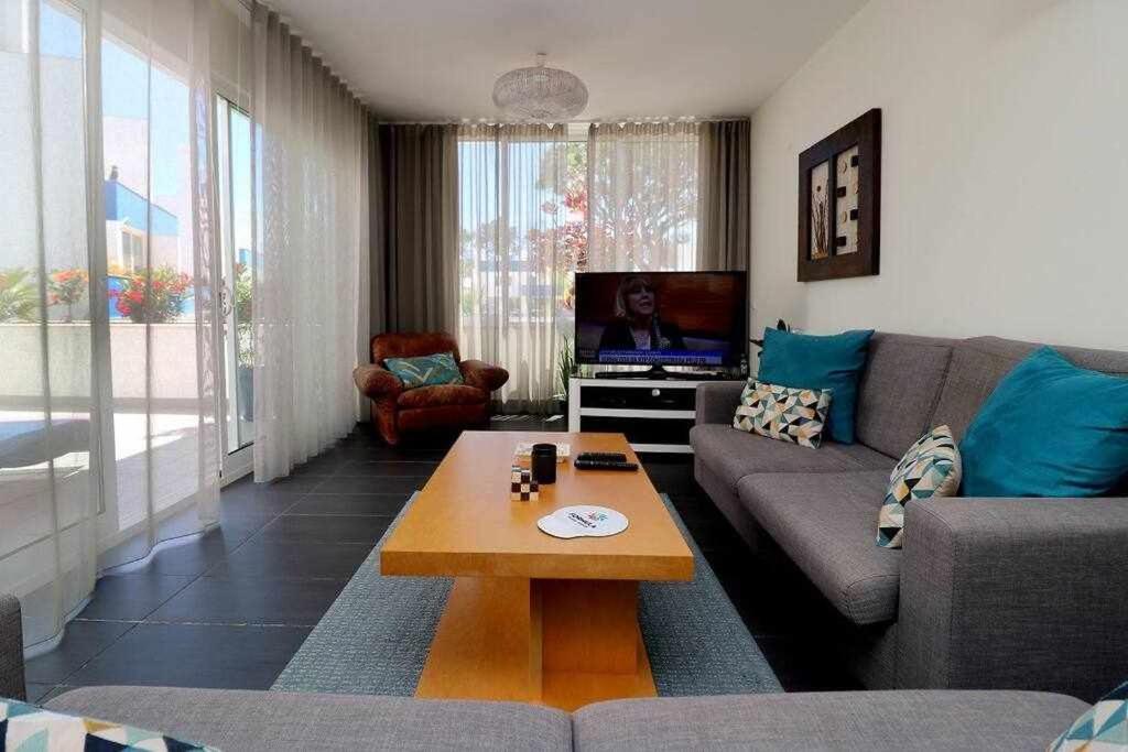 Hiva'oa - By Fhr Vilamoura
