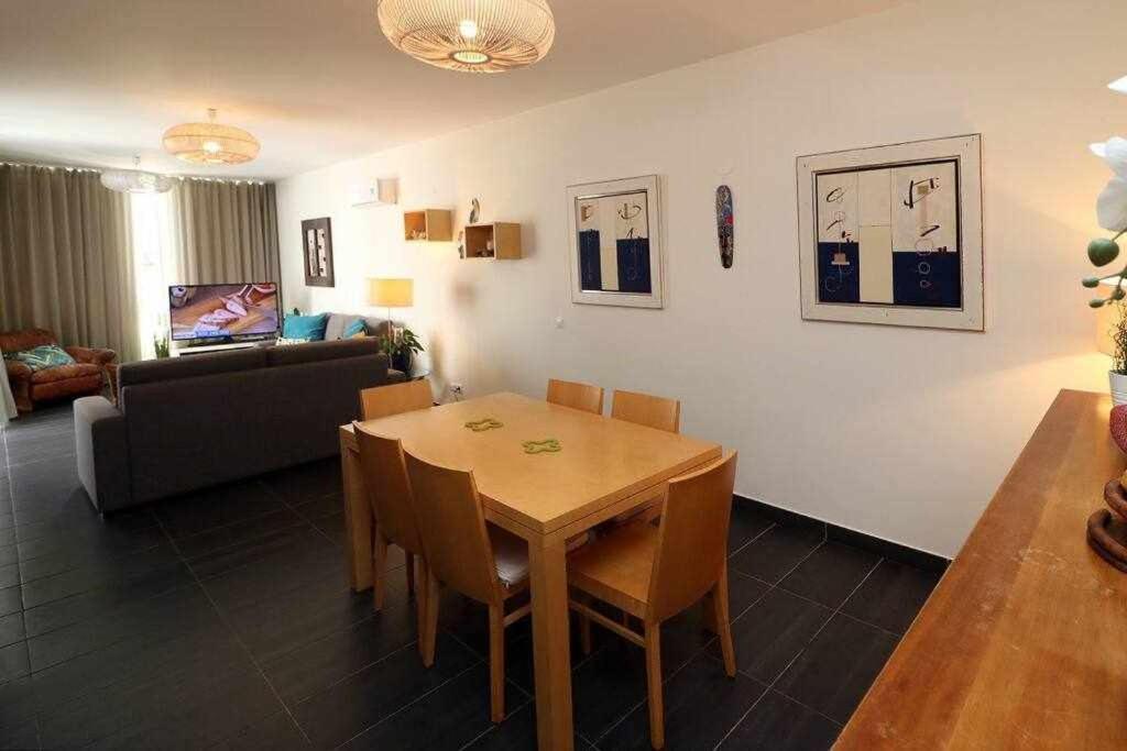 Hiva T3 By Fhr Apartment